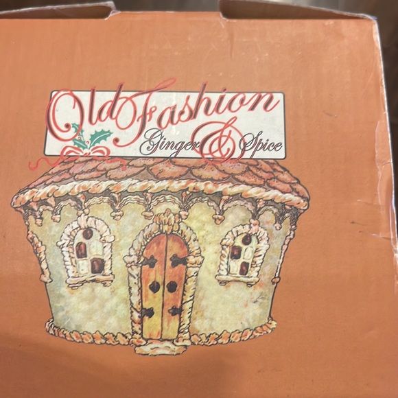 Vintage Gingerbread Serving Bowl/Tray - Picture 2 of 5